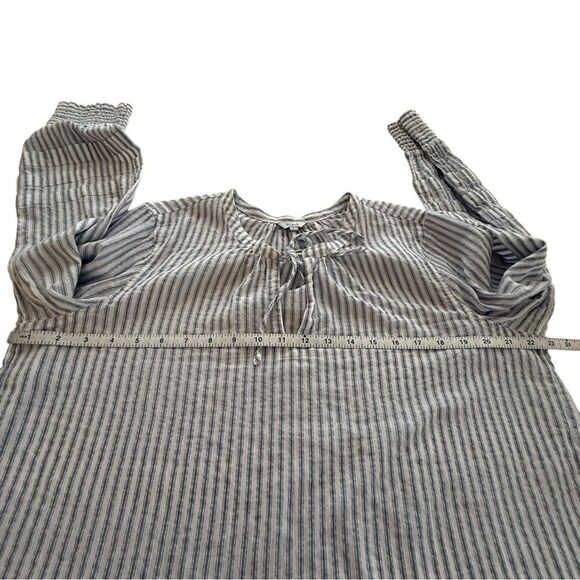 Rails Lightweight Striped Button Down Top Size Large - Picture 4 of 6